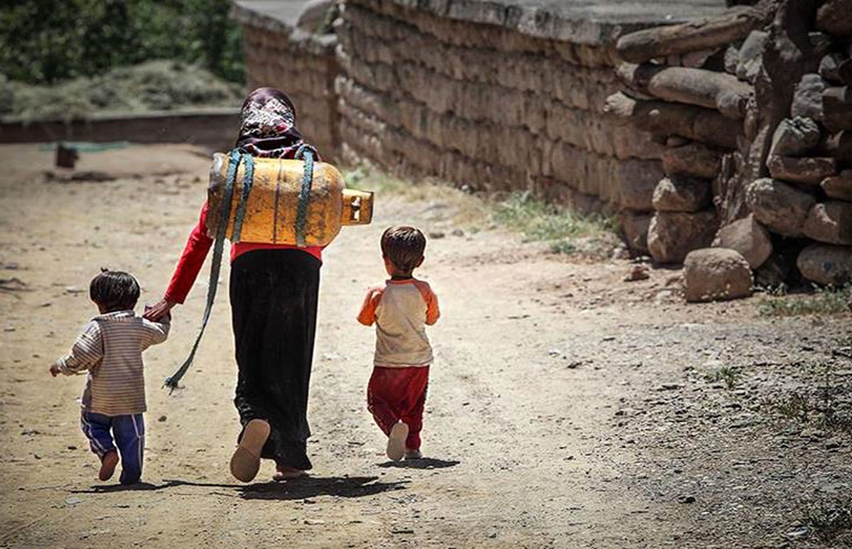 ۷۰ درصد مردم ایران زیر خط فقر نسبی هستند