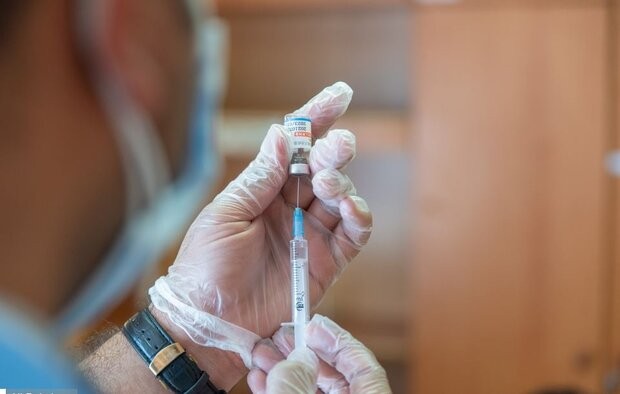 ۸۶ درصد جمعیت بالای ۱۲ سال در ایلام واکسن کرونا تزریق کردند