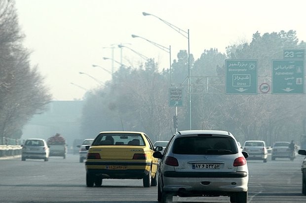 اعمال قانون ۲۰۰ هزار خودرو فاقد معاینه فنی در اصفهان