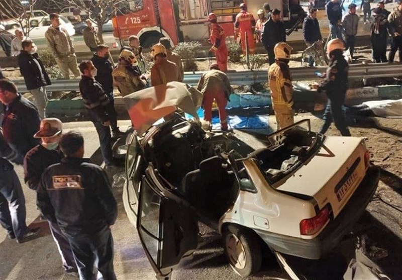 کشته شدن ۲ سرنشین جوان پراید بر اثر تصادف شدید با کامیونت + تصاویر