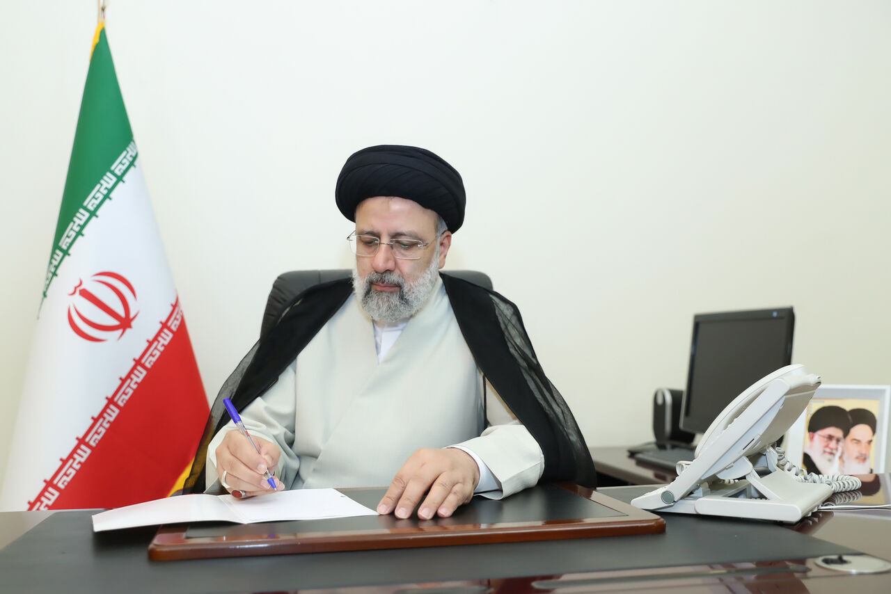 رییس‌جمهور سی‌سالگی روابط دیپلماتیک ایران و قزاقستان را تبریک گفت