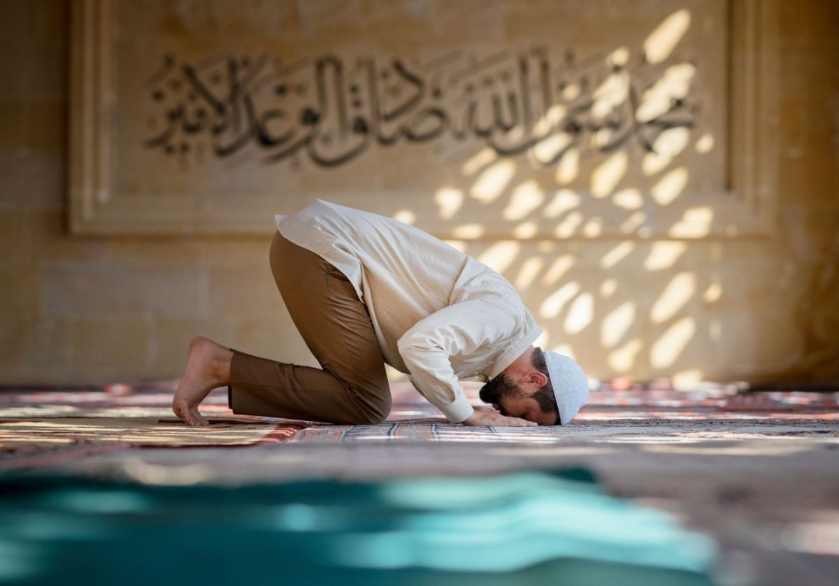 طریقه خواندن نماز استغاثه به حضرت زهرا (س)