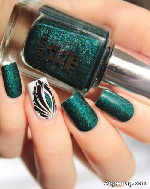 طراحی ناخن با لاک سبز