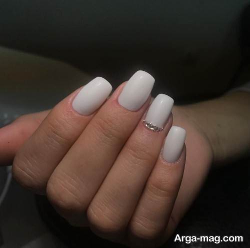 طراحی ناخن ساده برای عید نوروز 99