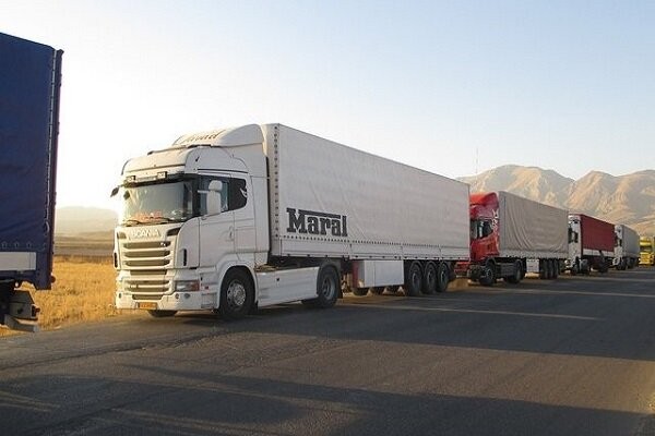 حمل یک‌سره کامیون‌های صادراتی از پایانه مرزی میرجاوه آغاز شد