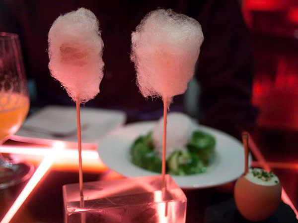 تزیین شیک و زیبای پشمک لقمه‌ای شب یلدا