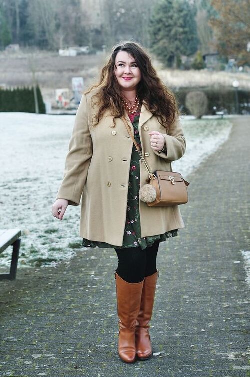 پالتو کرم و کوتاه زنانه