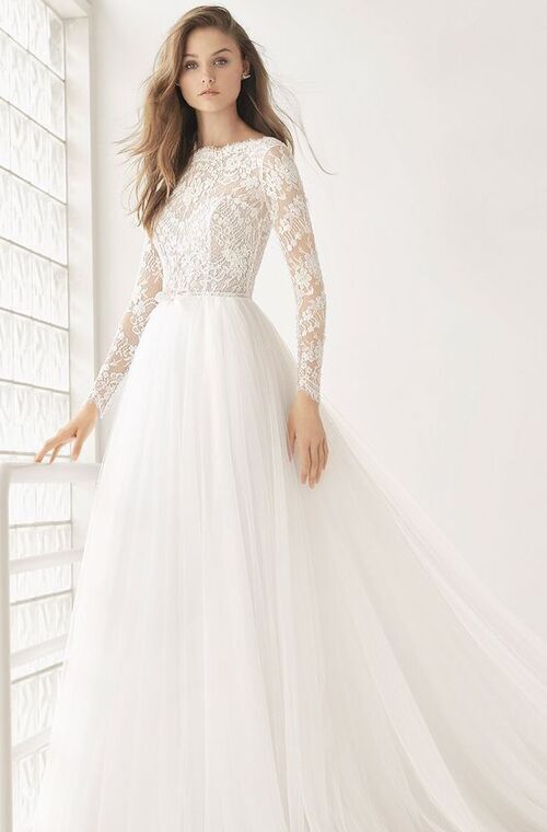 لباس عروس آستین دار برای افراد لاغر با بالا تنه گیپور