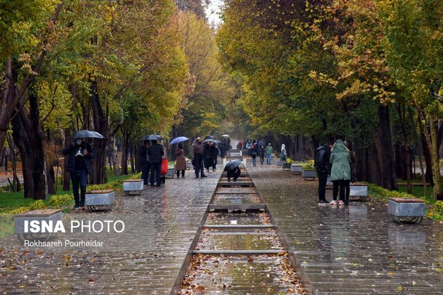 اصفهان تا روز دوشنبه بارانی است