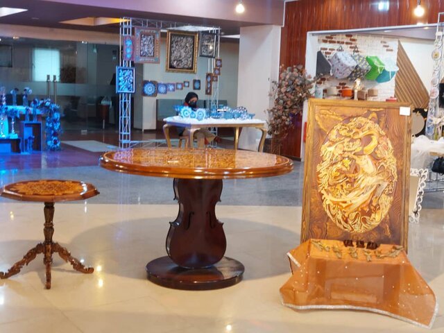 افتتاح نمایشگاه صنایع دستی بانوان در شاهین‌شهر