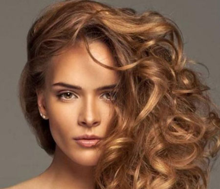 رنگ موی عسلی,رنگ موی عسلی را با چه ترکیبی درست کنیم,انواع رنگ مو بلوند عسلی