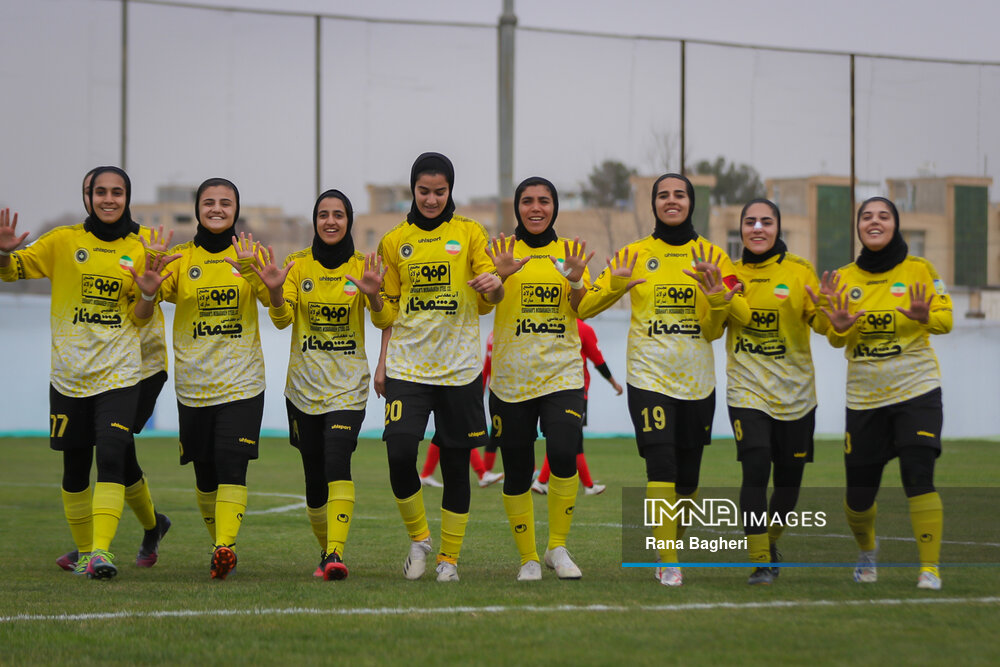 دوست دارم فصل بعد در اروپا لژیونر شوم/گل‌های حساس یا فانتزی برایم با ارزش هستند