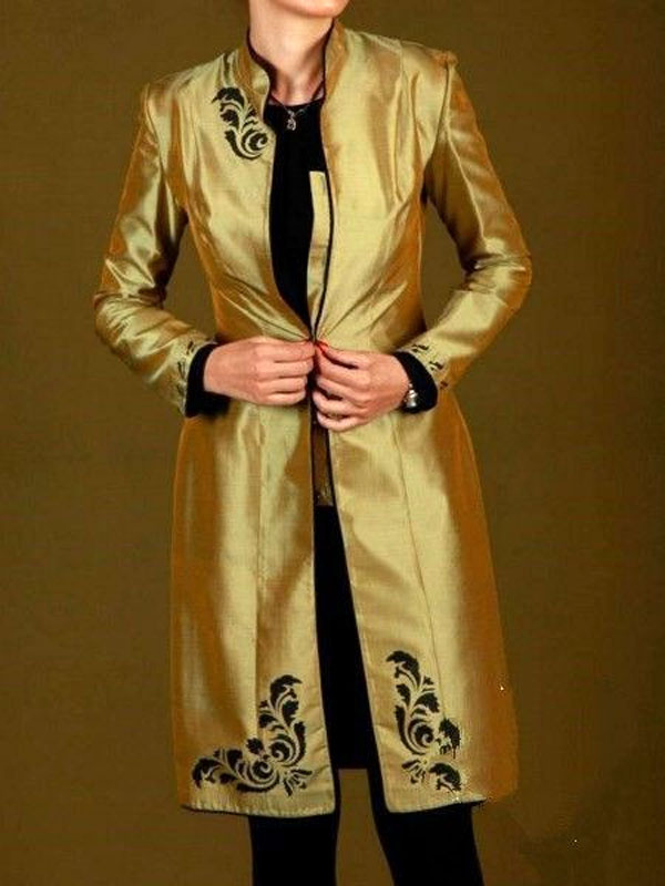 مانتو مجلسی طلایی برای خانم های میانسال