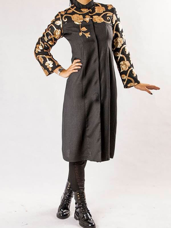 مانتو برای خانم های میانسال طلایی و مشکی