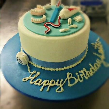 کیک روز دندانپزشک