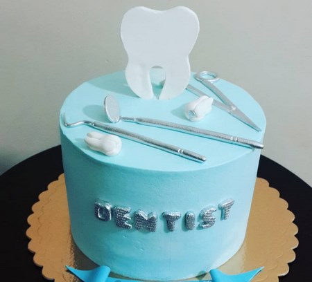 کیک روز دندانپزشک