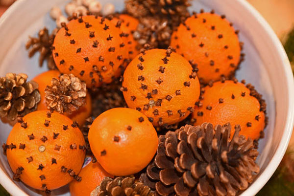 تزیین پرتقال شب یلدا با میخک تزیین پرتقال شب یلدا با میخک