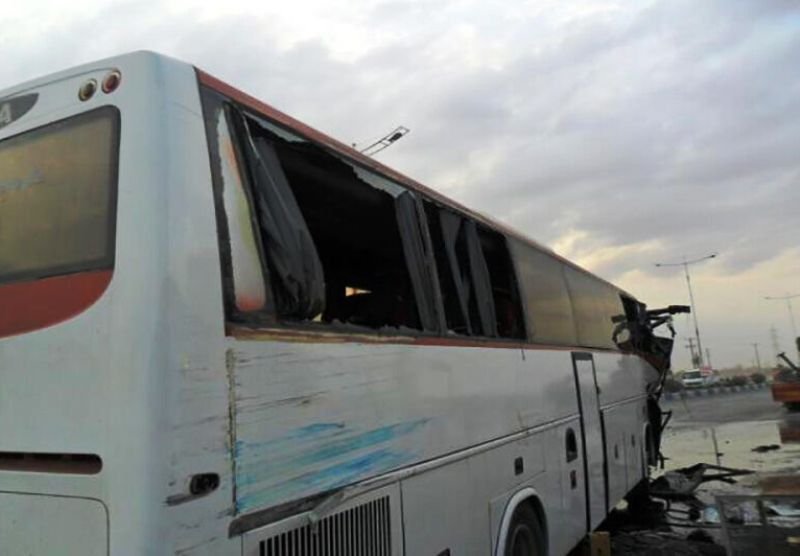 تصادف خودروی سواری و اتوبوس در مبارکه ۲ کشته و ۶ مصدوم داشت