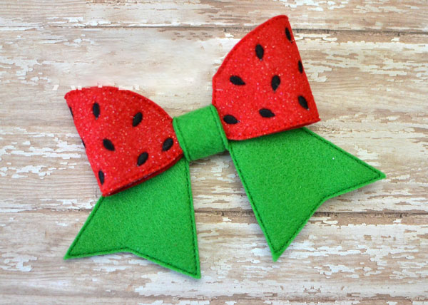 پاپیون نمدی شب یلدا با طرح هندوانه پاپیون نمدی شب یلدا با طرح هندوانه