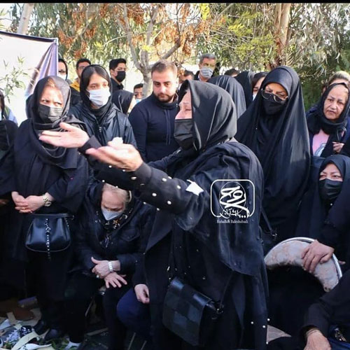 تصاویری از مراسم یادبود زهره فکور صبور تصاویری از مراسم یادبود زهره فکور صبور