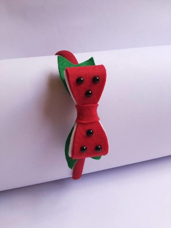 پاپیون نمدی زیبای شب یلدا با طرح هندوانه پاپیون نمدی زیبای شب یلدا با طرح هندوانه