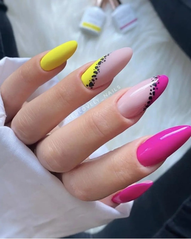 مدل طراحی ناخن عید 1401