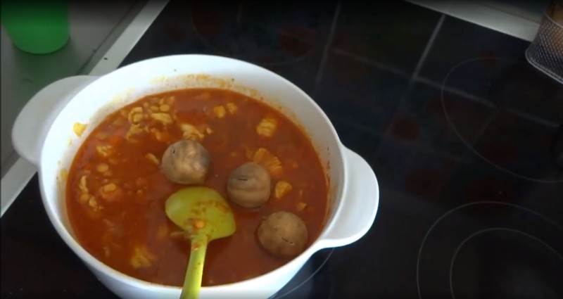 لیمو عمانی در قیمه