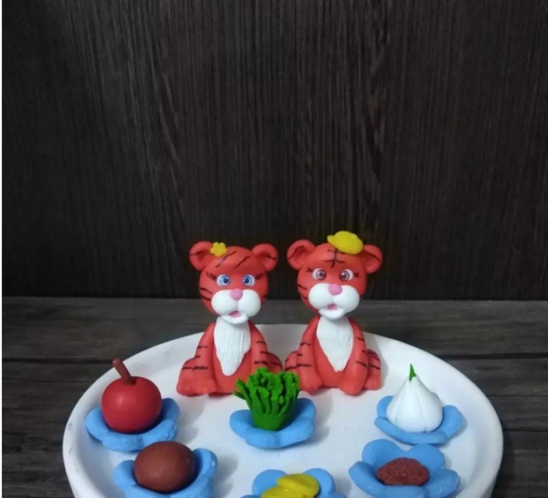 مدل سفره هفت سین ببری 1401