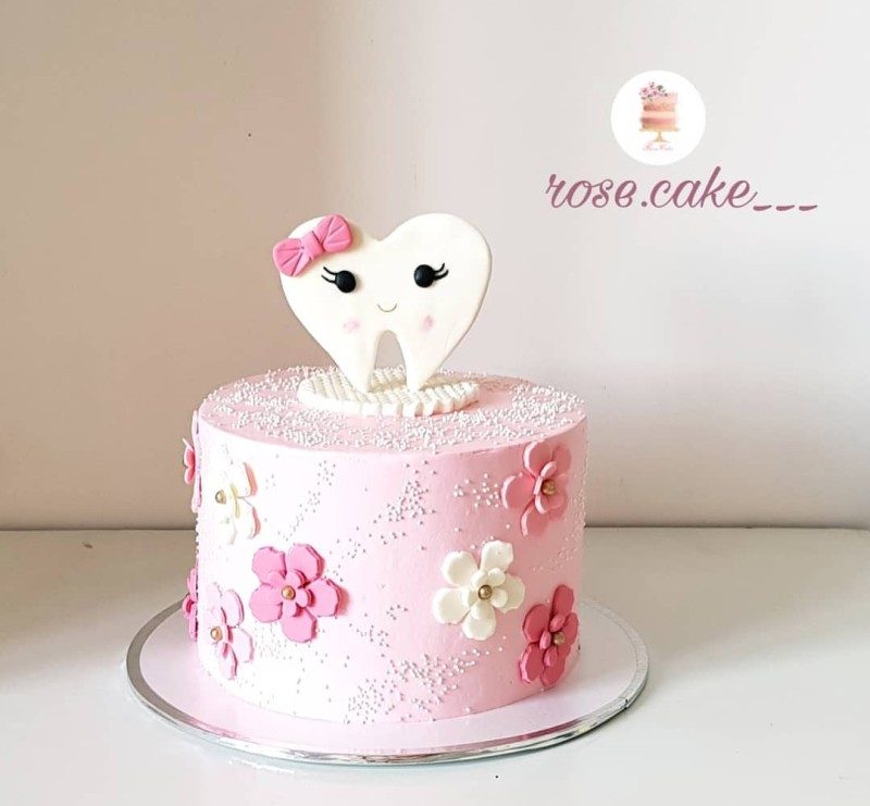 کیک روز دندانپزشک