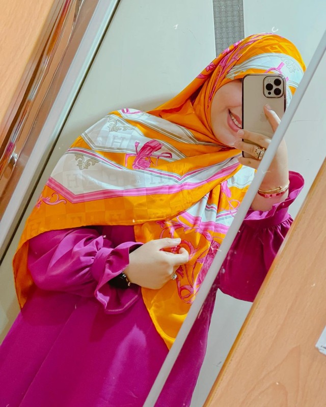 شال و روسری زنانه 1401