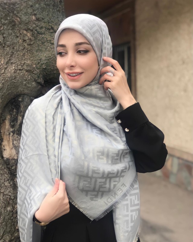 شال و روسری زنانه 1401