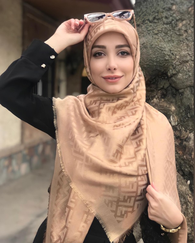 شال و روسری زنانه 1401