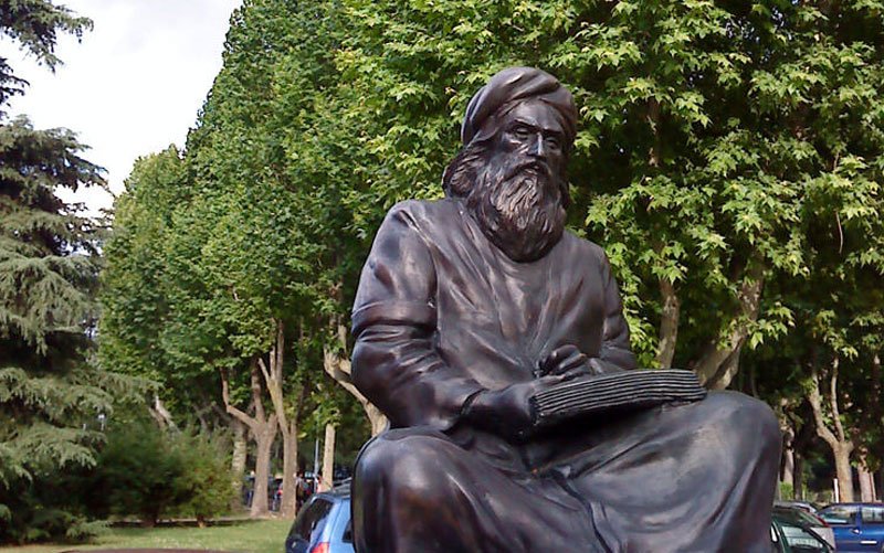 تندیس خیام در اسپانیا