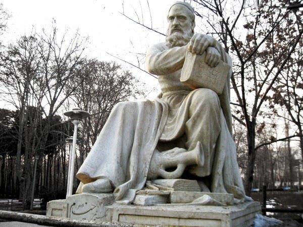 تندیس خیام