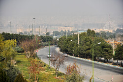 هوای اصفهان در وضعیت زرد/ شاخص هوا در ۴ ایستگاه ناسالم است