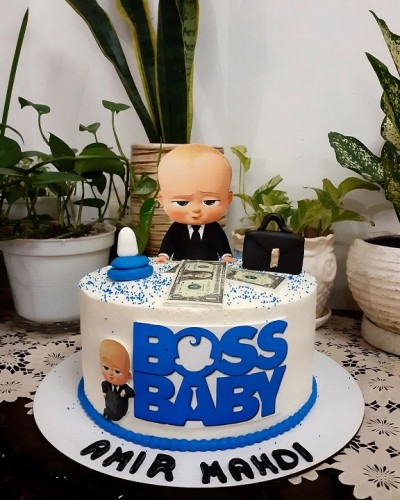 جدیدترین کیک با تم بچه رئیس 1401