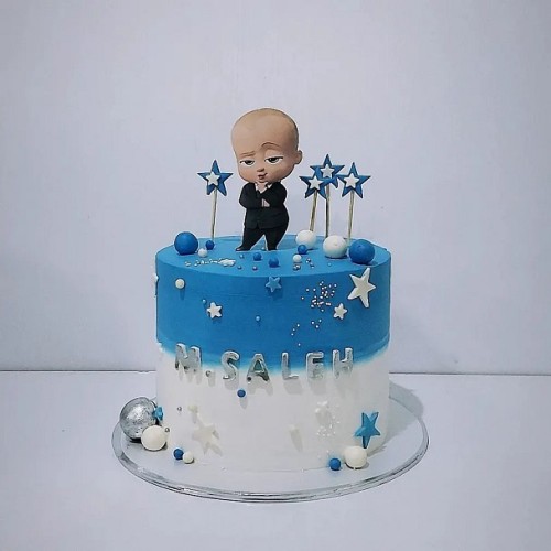 جدیدترین کیک با تم بچه رئیس 1401