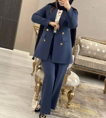 کت وشلوار زنانه