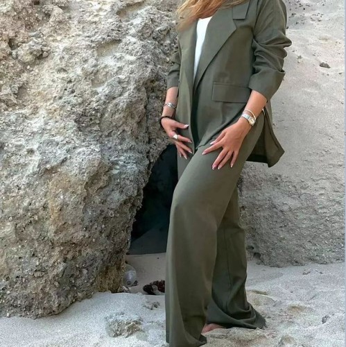 کت وشلوار زنانه