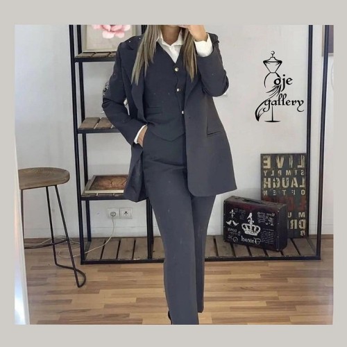 کت وشلوار زنانه