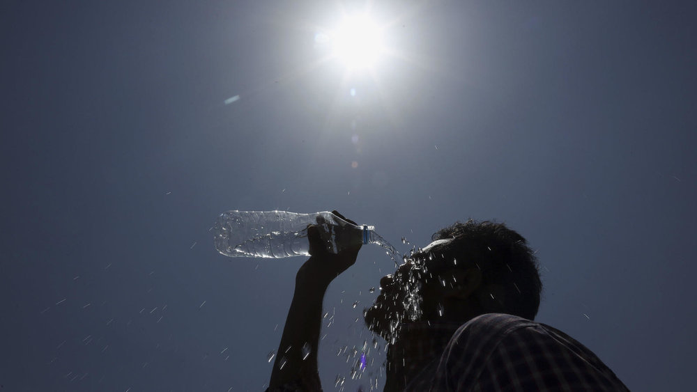 ایران تحت تاثیر تب گرمای مرگبار هوا