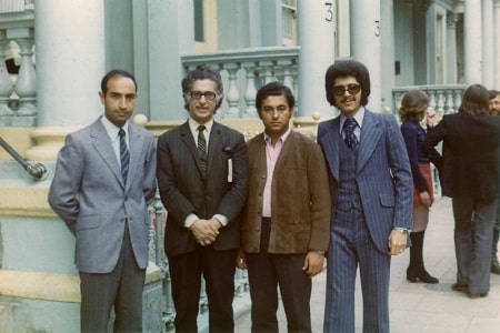 عکسی از اسماعیل شنگله در لندن سال 1972 (فرد دوم از راست)