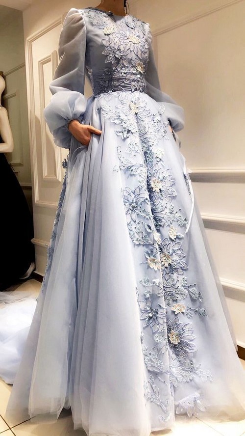 لباس مجلسی پوشیده با آستین پفی لباس مجلسی پوشیده با آستین پفی