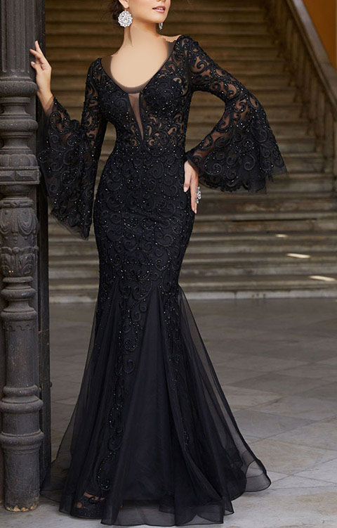 لباس مجلسی گیپور با آستین کلوش لباس مجلسی گیپور با آستین کلوش