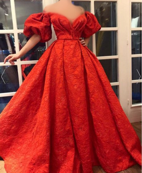 لباس یقه دلبری با آستین پفی لباس یقه دلبری با آستین پفی