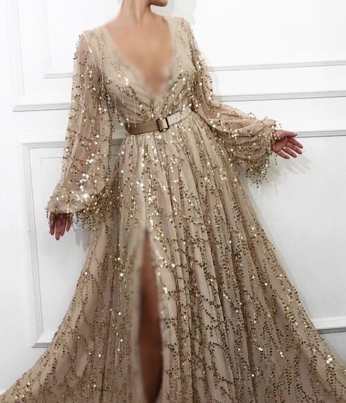 لباس مجلسی یقه هفت و آستین پفی لباس مجلسی یقه هفت و آستین پفی