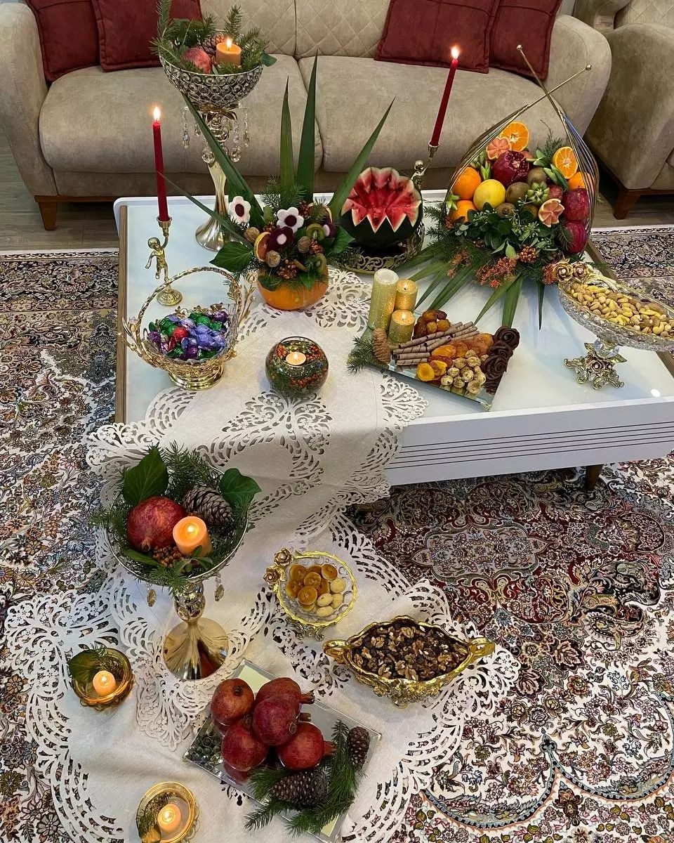 تزیین میز شب یلدا 1401