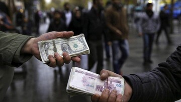 دلار کانال عوض کرد/ پیش‌بینی جدید معامله‌گران از قیمت ارز در روزهای آینده