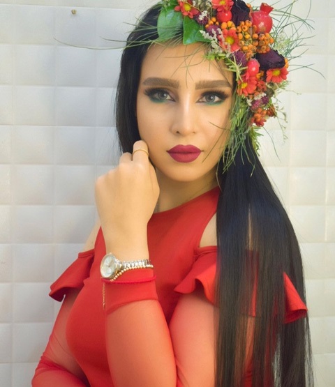 ارایش شب یلدا دخترانه ساده