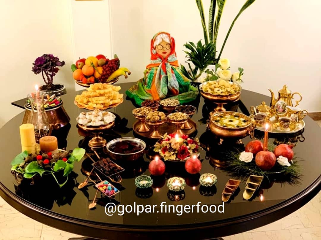 تزیین میز شب یلدا 1401